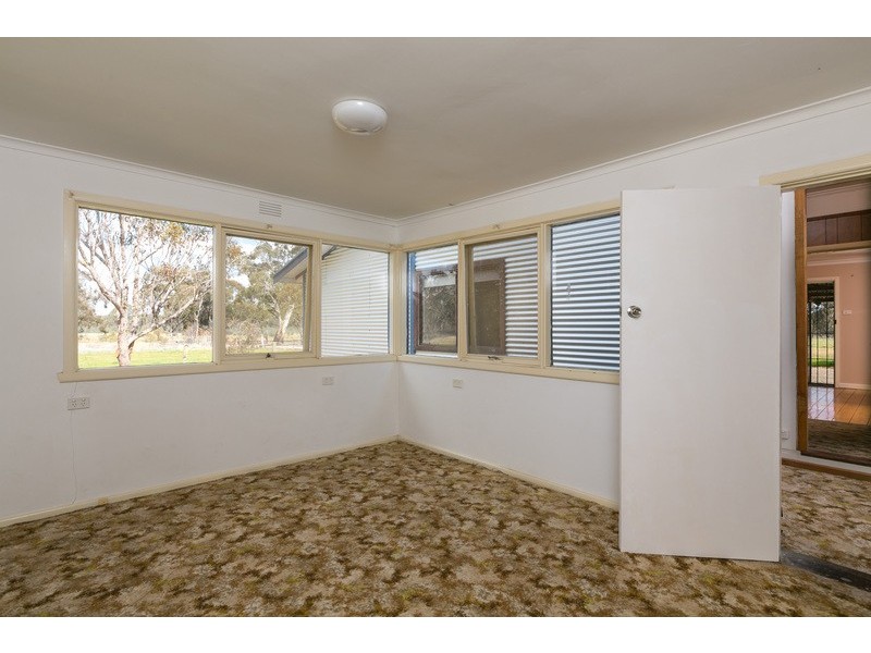 729 Toolleen Axedale Rd, Axedale VIC 3551