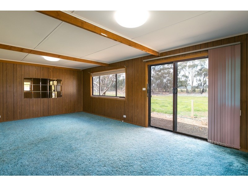 729 Toolleen Axedale Rd, Axedale VIC 3551