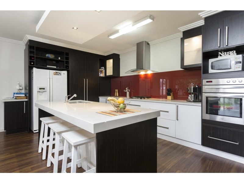 6 Dowker Street, Epsom VIC 3551