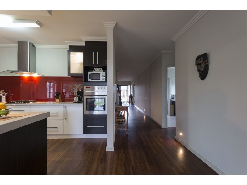 6 Dowker Street, Epsom VIC 3551