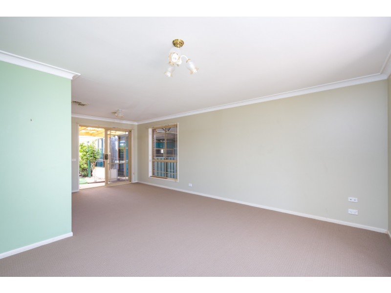 6 Harvey Close, Eaglehawk VIC 3556