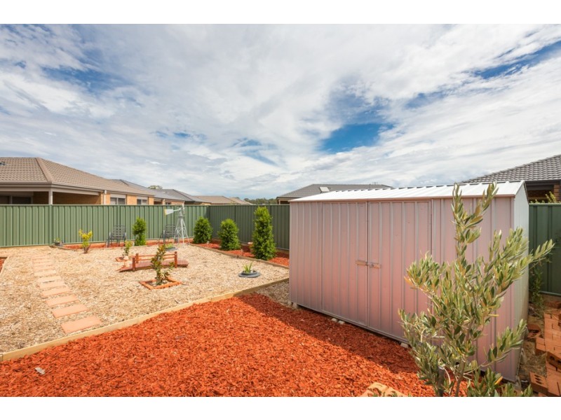 26 Caulfield Drive, Ascot VIC 3551