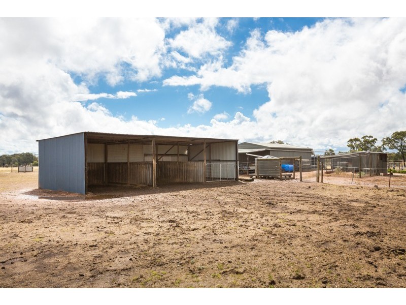 215 Powers Road, Marong VIC 3515