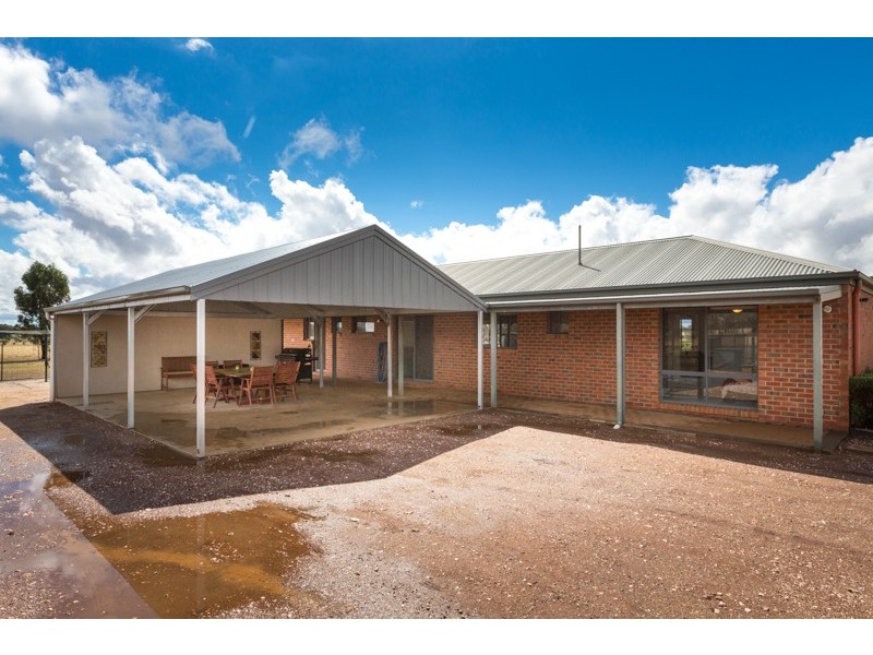 215 Powers Road, Marong VIC 3515
