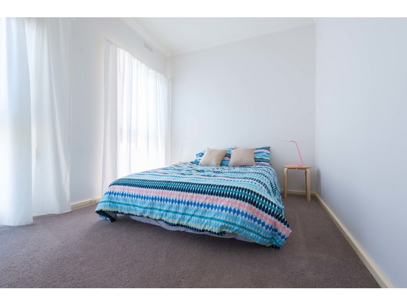 30 Friswell Avenue, Flora Hill VIC 3550