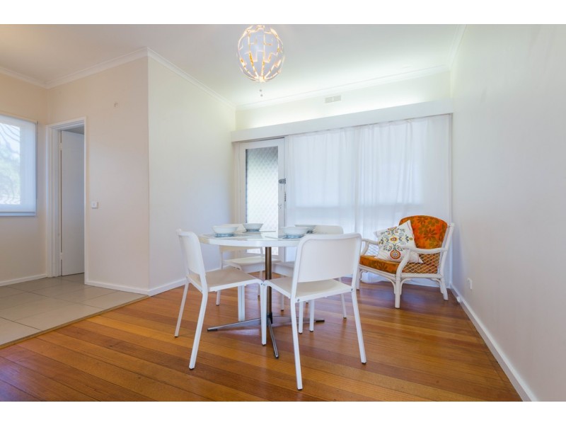 30 Friswell Avenue, Flora Hill VIC 3550