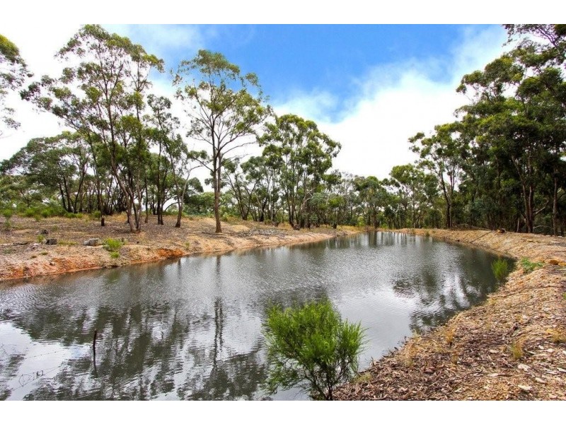 86 Holdens Road, Campbells Creek VIC 3451