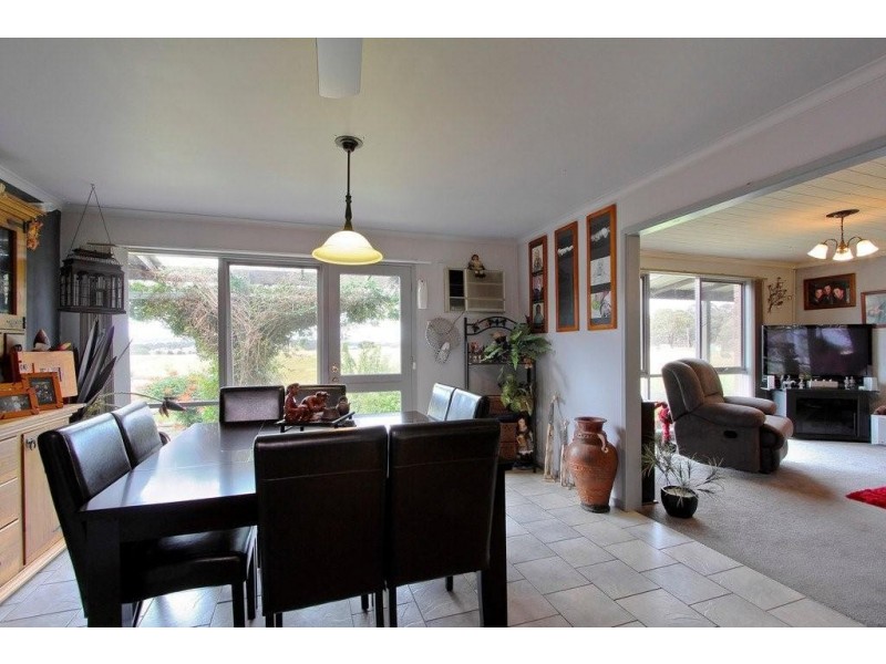 86 Holdens Road, Campbells Creek VIC 3451