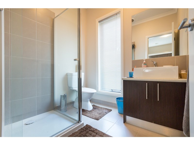 1/16 Everlasting Rise, Kangaroo Flat VIC 3555