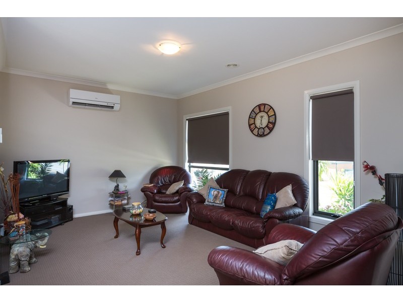 1/16 Everlasting Rise, Kangaroo Flat VIC 3555