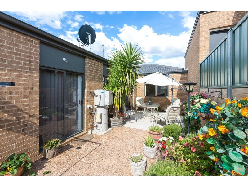 1/16 Everlasting Rise, Kangaroo Flat VIC 3555