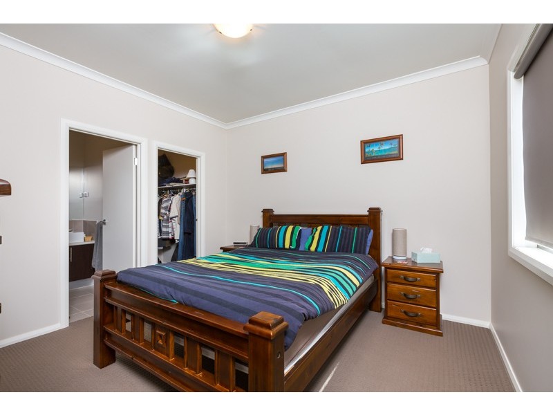 1/16 Everlasting Rise, Kangaroo Flat VIC 3555