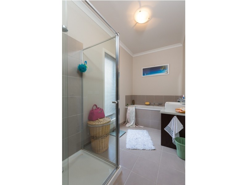 1/16 Everlasting Rise, Kangaroo Flat VIC 3555