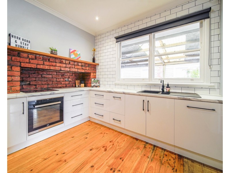 19 Weeroona Avenue, North Bendigo VIC 3550