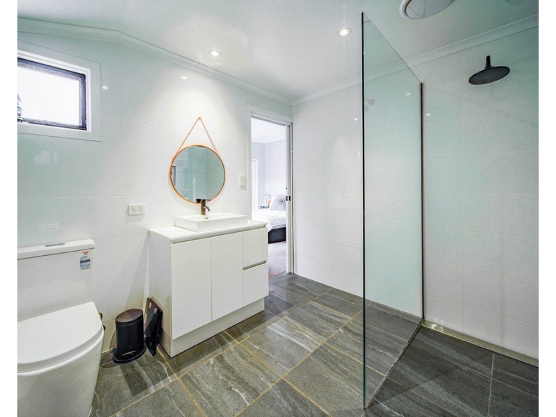 19 Weeroona Avenue, North Bendigo VIC 3550