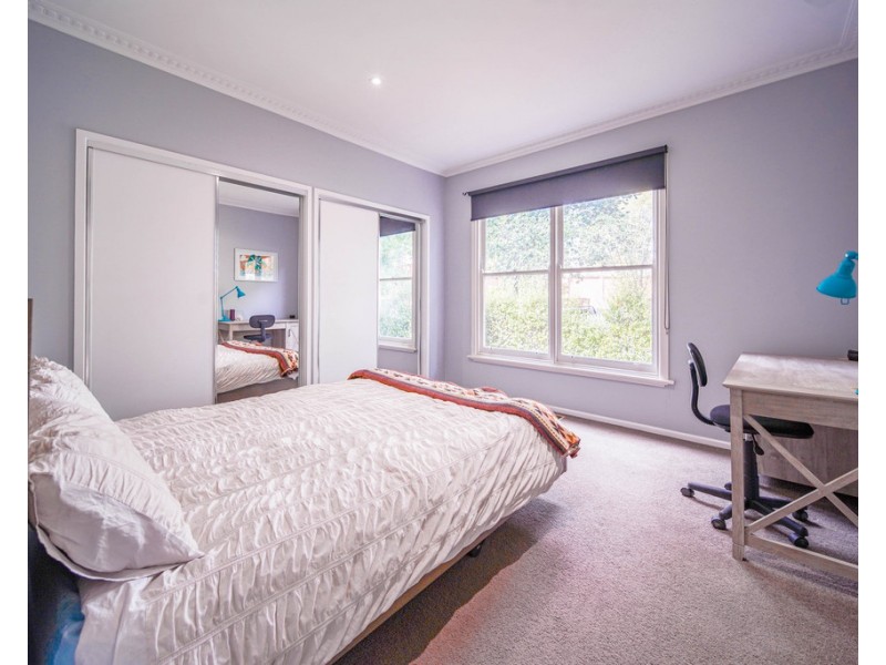 19 Weeroona Avenue, North Bendigo VIC 3550