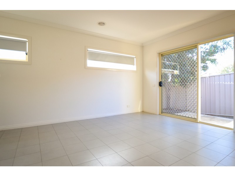 1/1A Hasker Street, Golden Square VIC 3555