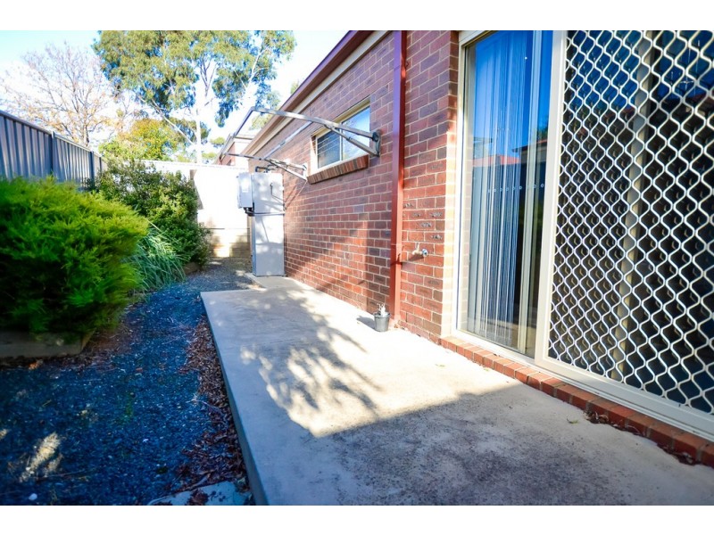 1/1A Hasker Street, Golden Square VIC 3555