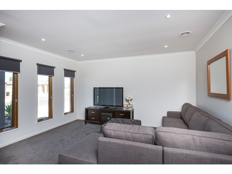 26 Garden Drive, Epsom VIC 3551