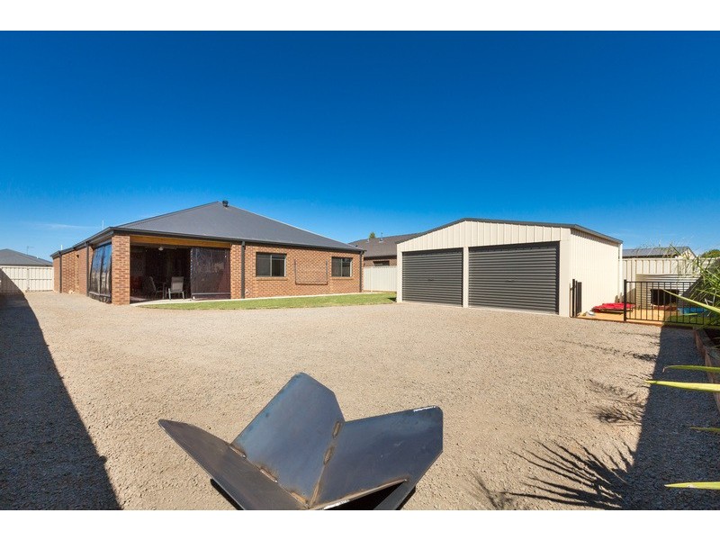 26 Garden Drive, Epsom VIC 3551