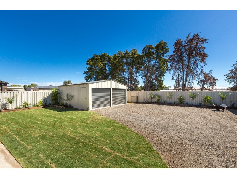 26 Garden Drive, Epsom VIC 3551