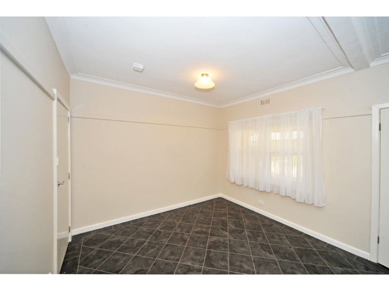 12 Holland Court, Kennington VIC 3550