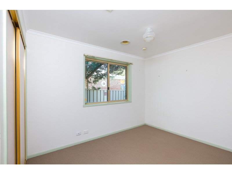 6 Harvey Close, Eaglehawk VIC 3556