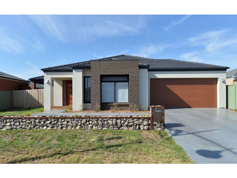 2 Aurora Place, Epsom VIC 3551