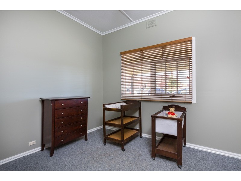 38 Peel Street, Quarry Hill VIC 3550