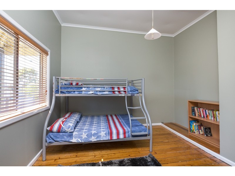 38 Peel Street, Quarry Hill VIC 3550