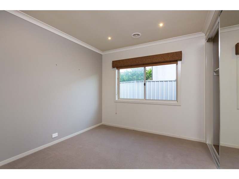 5 McConnachie Court, Epsom VIC 3551
