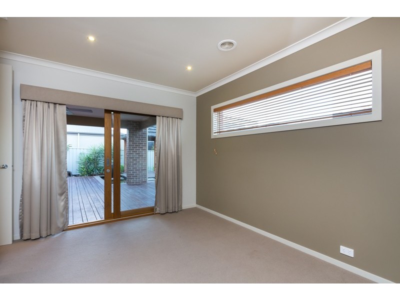 5 McConnachie Court, Epsom VIC 3551