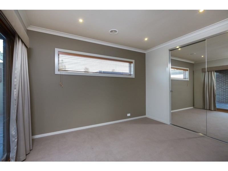 5 McConnachie Court, Epsom VIC 3551