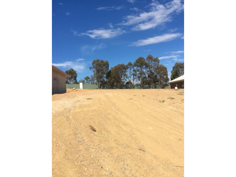 38 McInnes Street, Big Hill VIC 3555