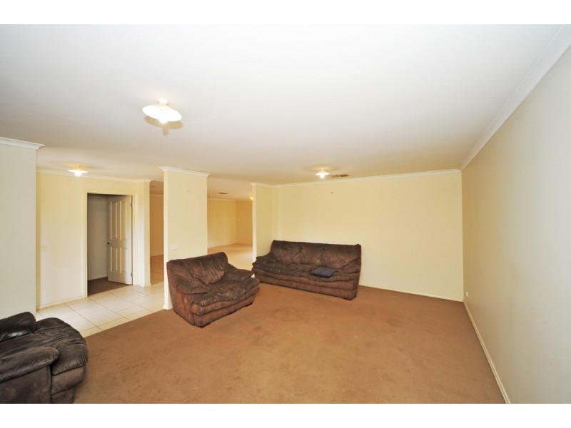 28 Aliza Avenue, California Gully VIC 3556