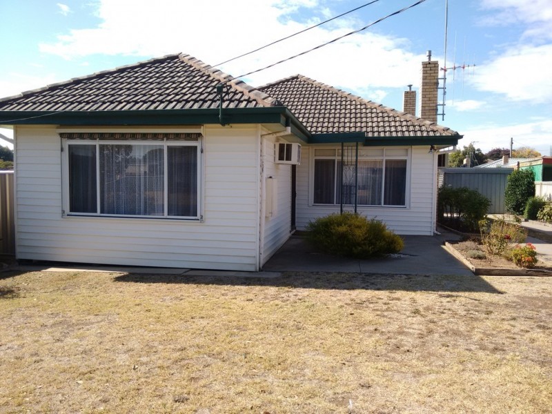 30 Bray Street, Long Gully VIC 3550