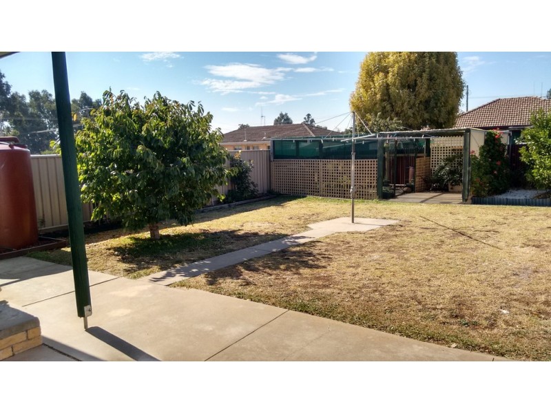 30 Bray Street, Long Gully VIC 3550