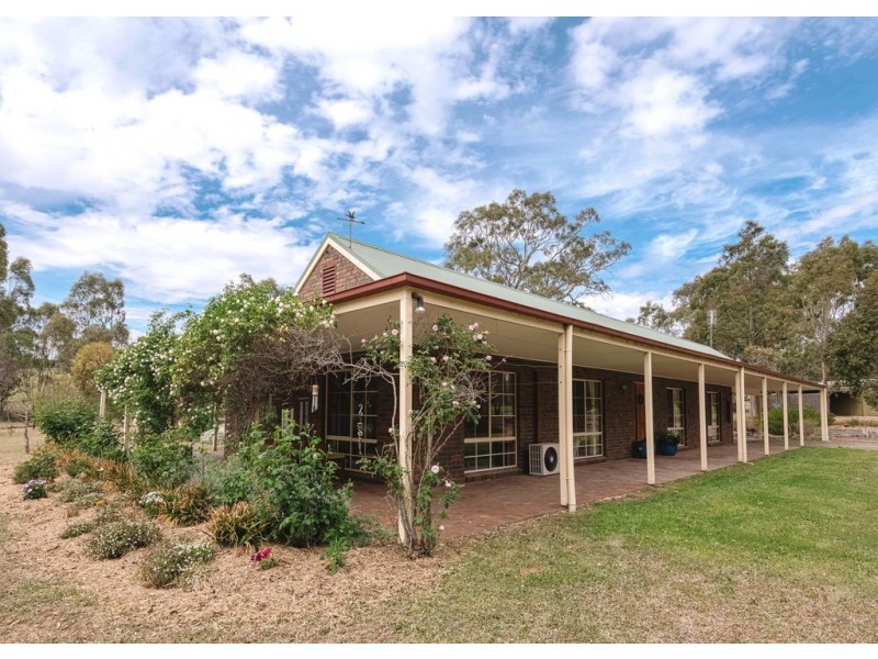 40 Old School Lane, Ravenswood South VIC 3453