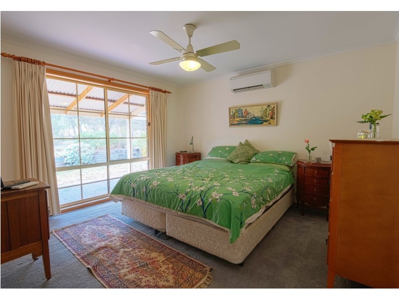 40 Old School Lane, Ravenswood South VIC 3453