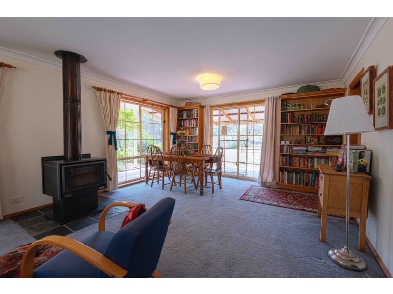 40 Old School Lane, Ravenswood South VIC 3453