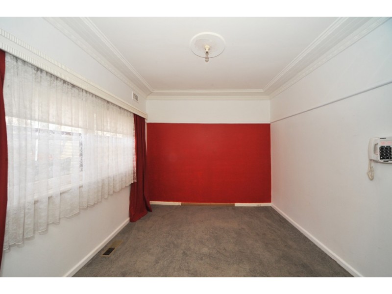 4 School Street, California Gully VIC 3556