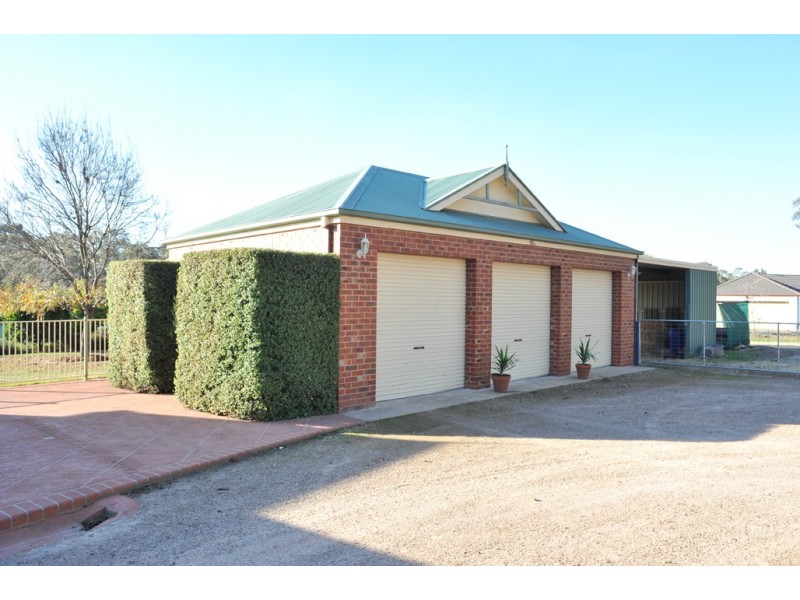 4 George Terrace, Junortoun VIC 3551