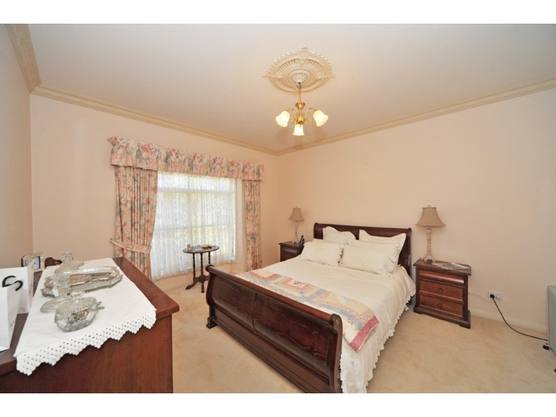 4 George Terrace, Junortoun VIC 3551