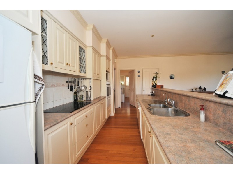 4 George Terrace, Junortoun VIC 3551