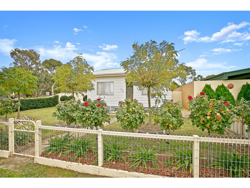 104 Peg Leg Road, Sailors Gully VIC 3556