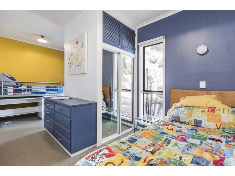 15 Nabilla Crescent, Strathdale VIC 3550