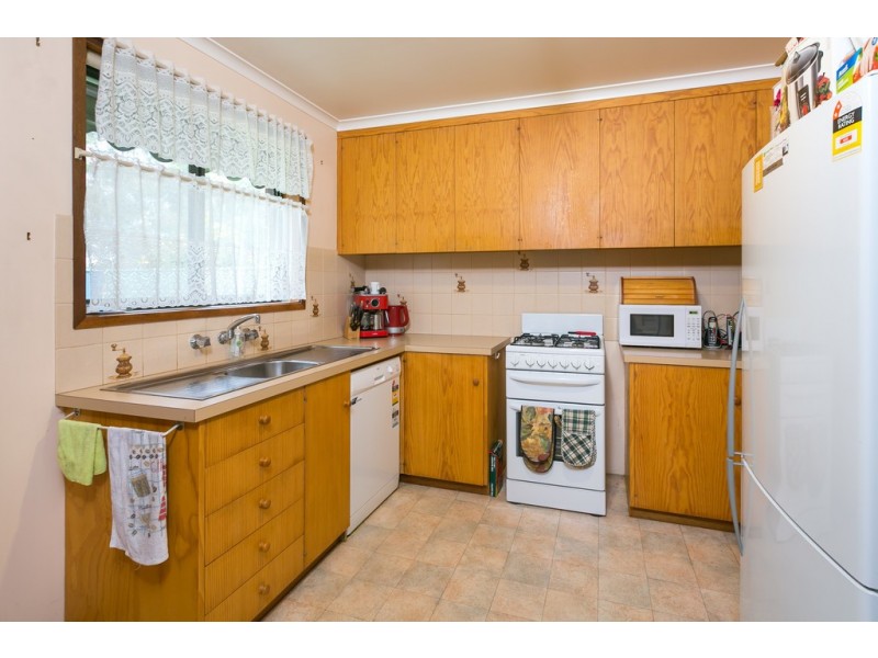 2/13 Beverley Street, Kangaroo Flat VIC 3555