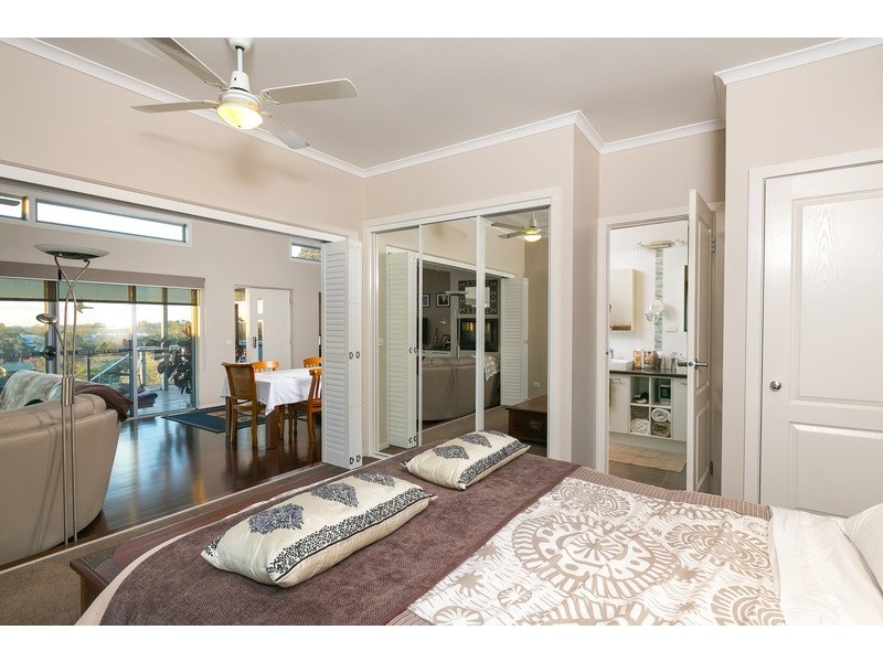 4B Hillview St, Flora Hill VIC 3550
