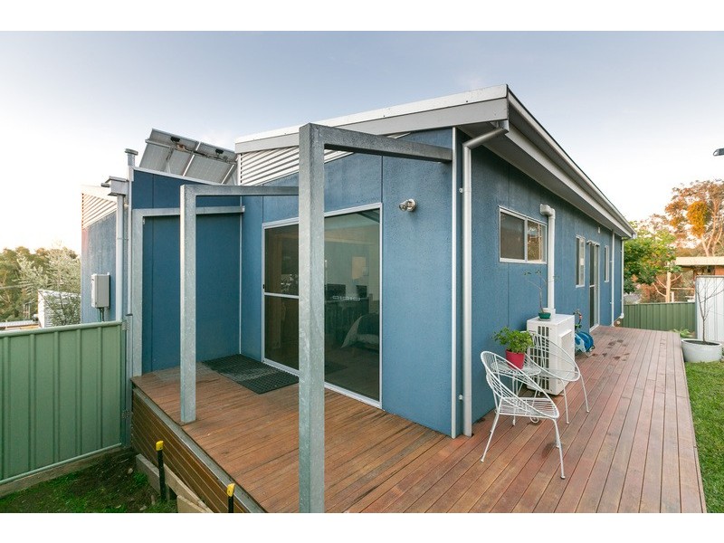 4B Hillview St, Flora Hill VIC 3550