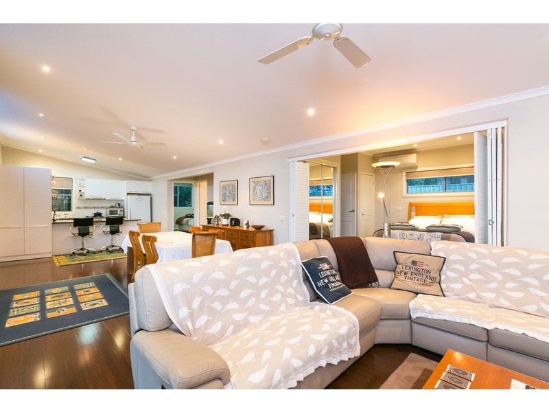 4B Hillview St, Flora Hill VIC 3550